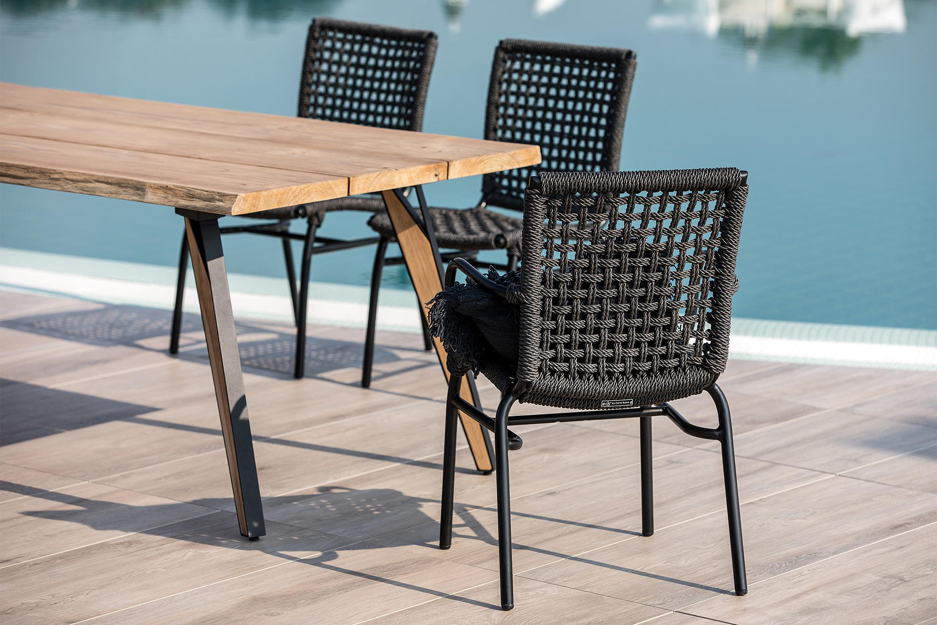 Outdoor Furniture - Lara from cbdesign