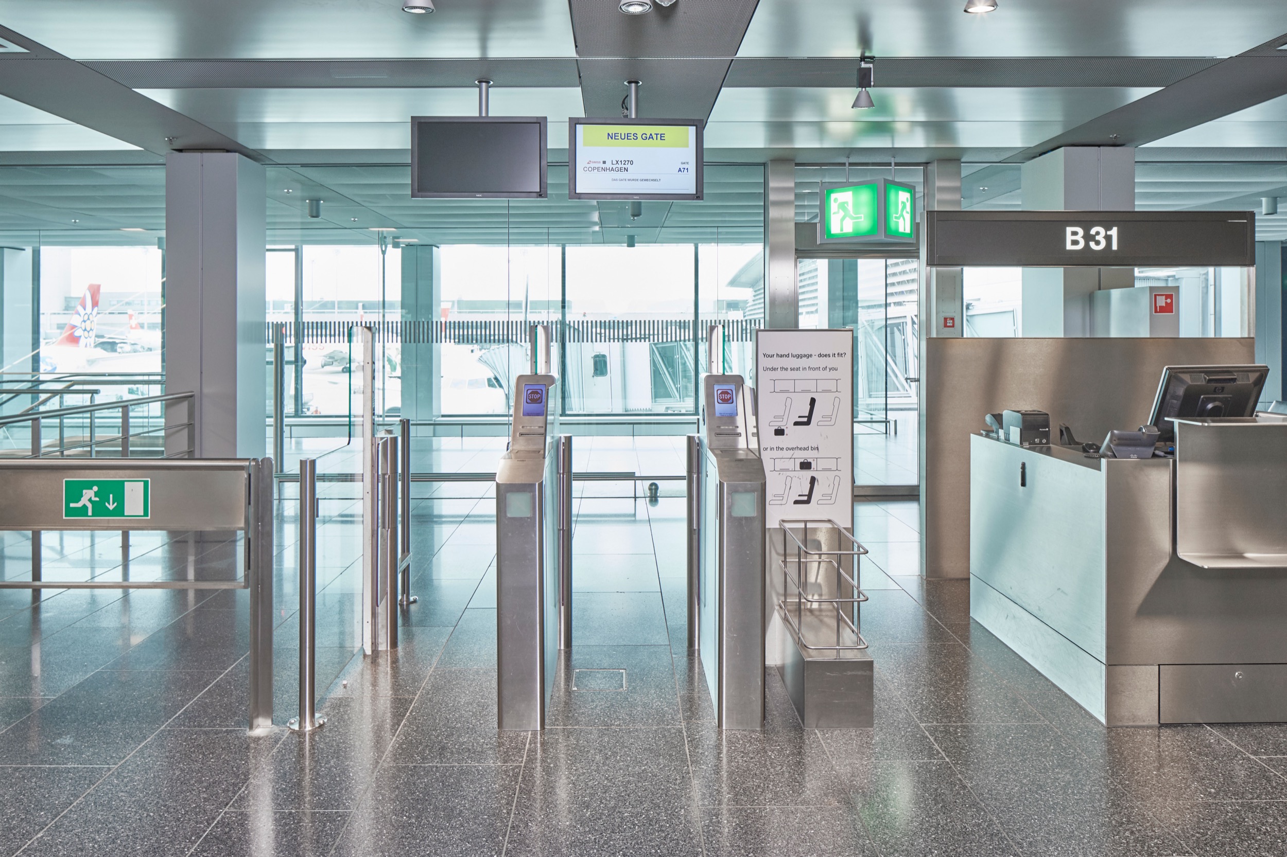 Gallery of Security Systems in Zurich Airport 8