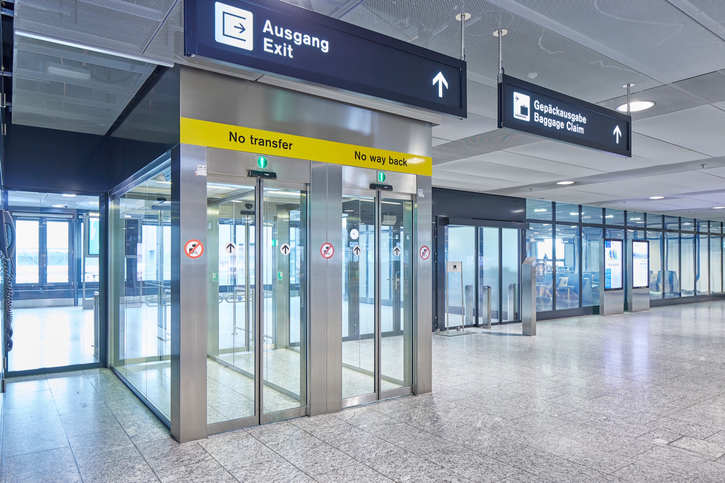 Gallery of Security Systems in Zurich Airport 6