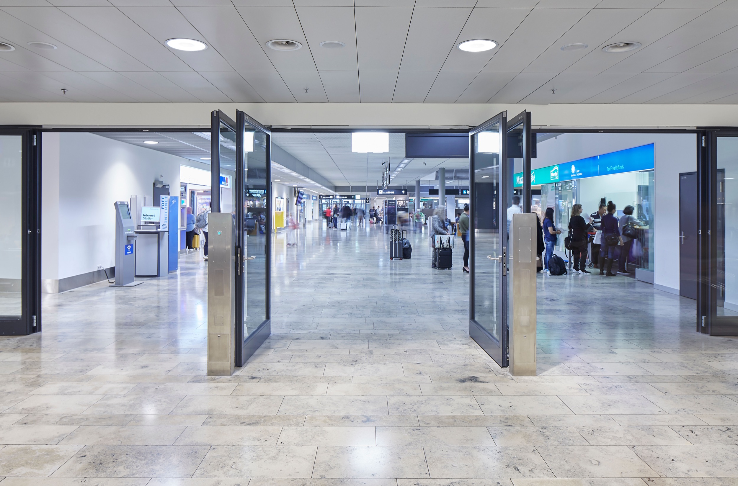 Gallery of Security Systems in Zurich Airport 5