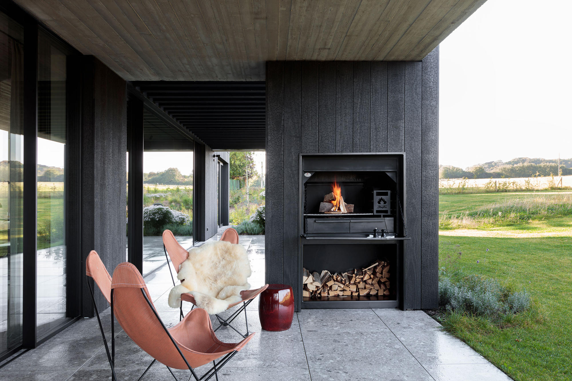 Gallery of Sliding and Fixed Windows in Villa RS - 16