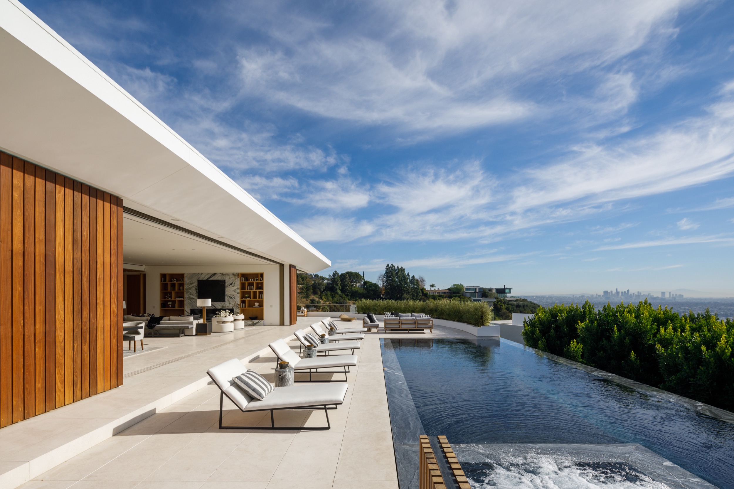 Gallery of Glass System in Devlin House 6