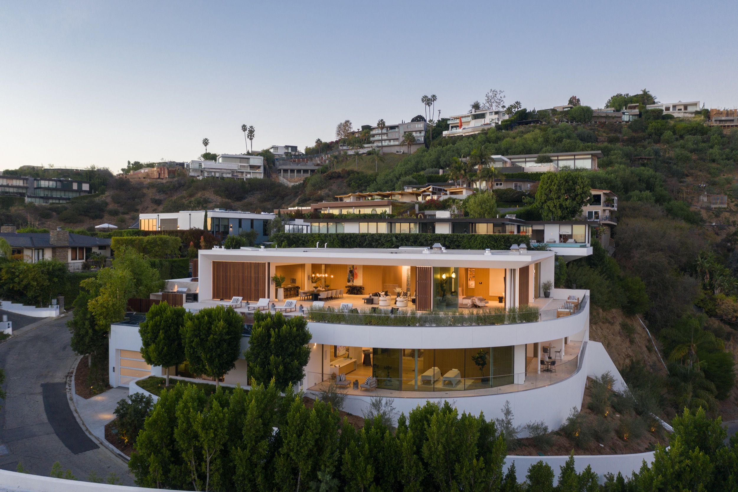 Glass System in Devlin House from OTIIMA USA