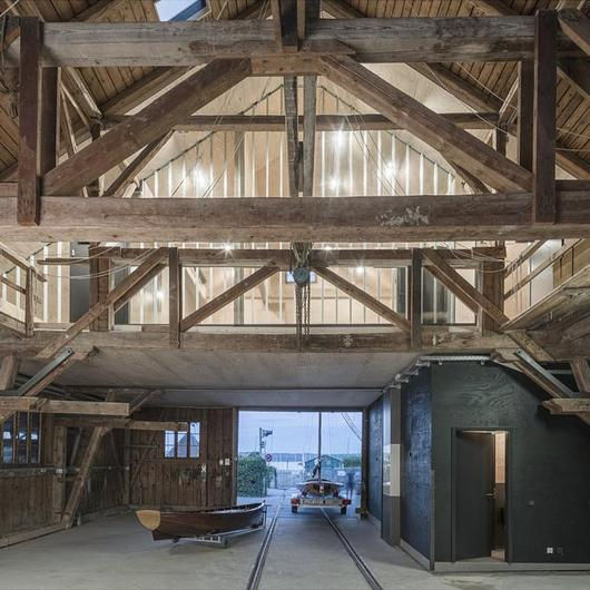 Lamberts catalog ArchDaily