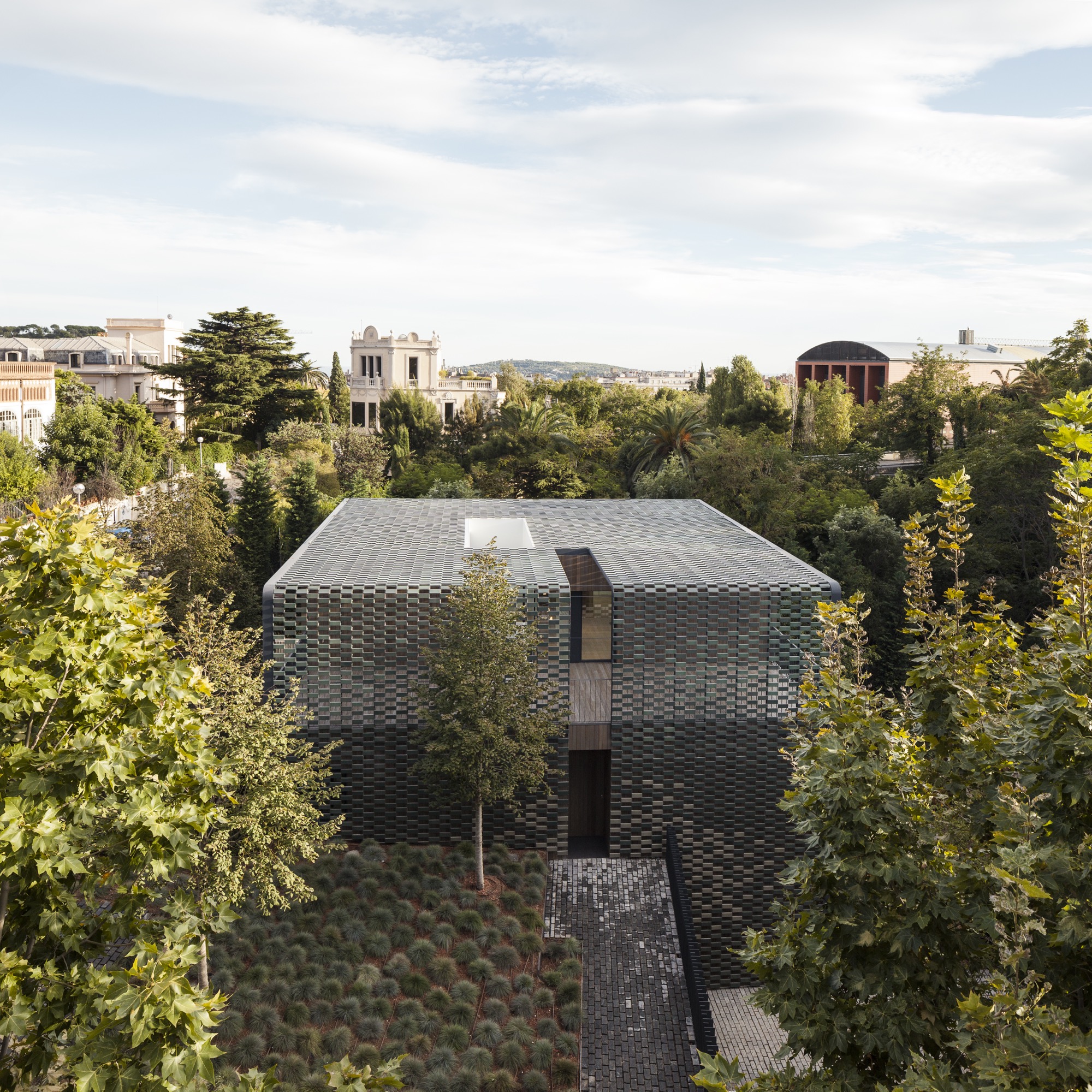 Gallery of Ceramic Lattice Facade in TR House - 6