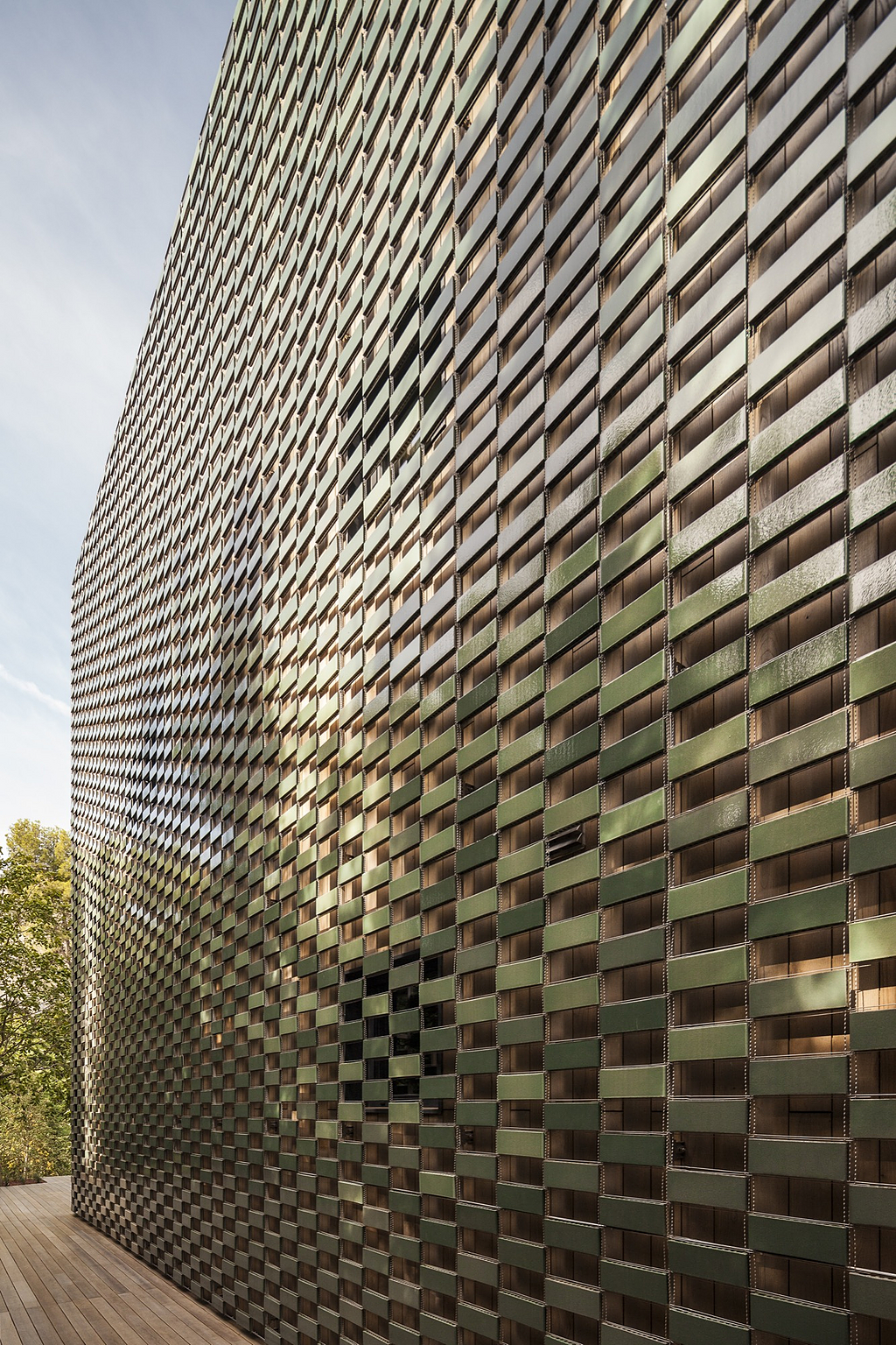 Ceramic Lattice Facade in TR House from Flexbrick