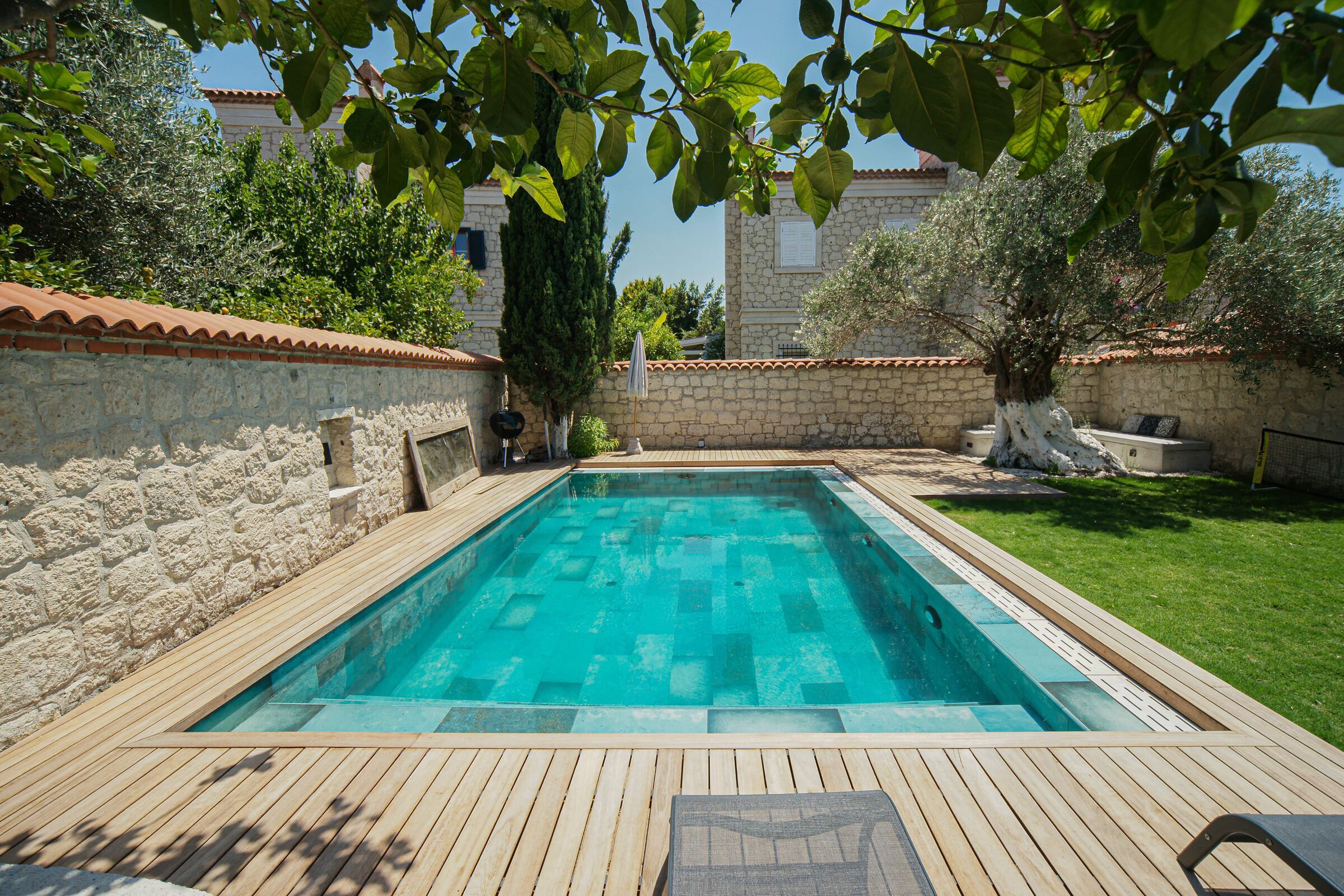 Gallery of Porcelain Tiles in Private Houses 1