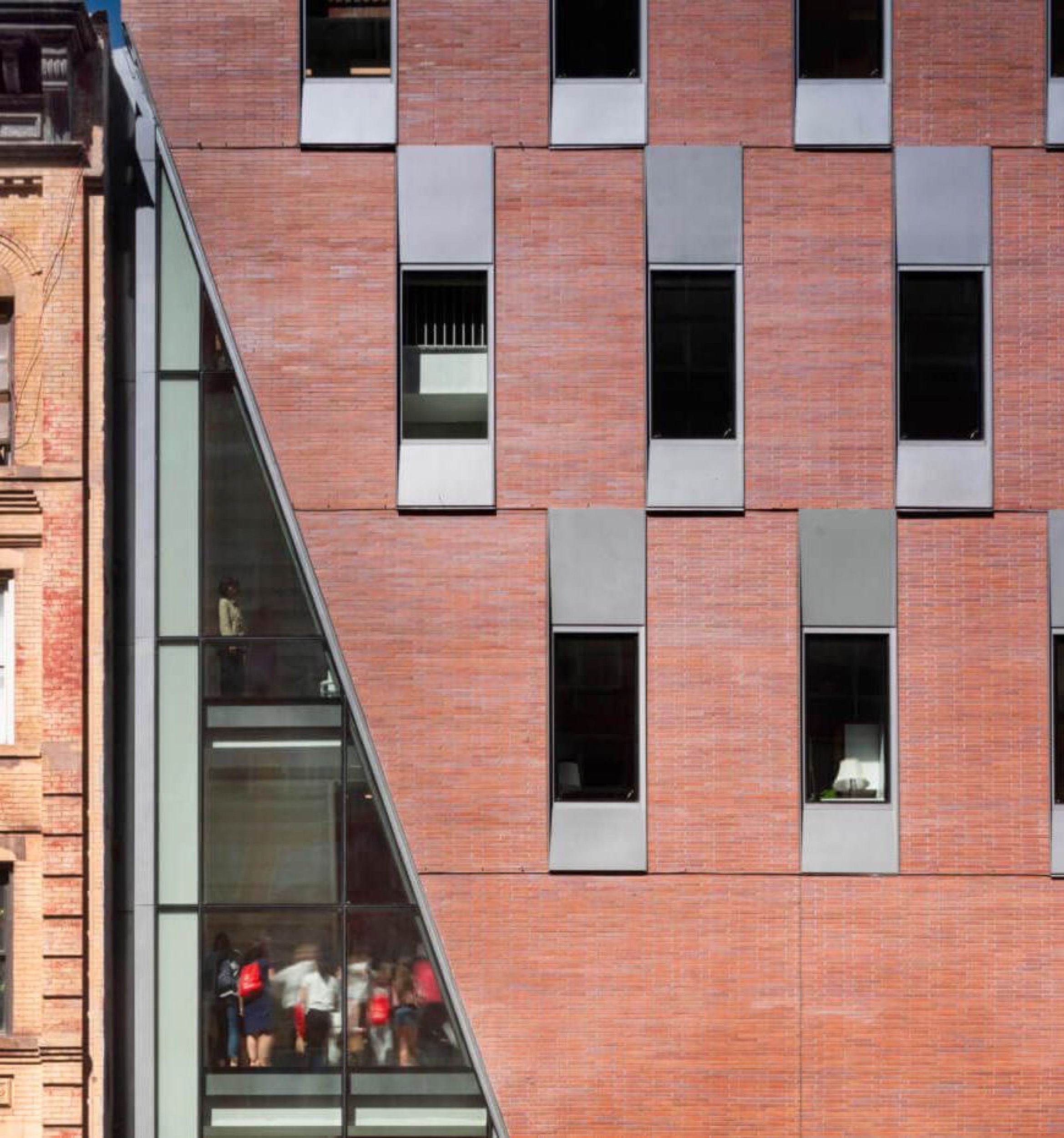 gallery-of-how-to-reduce-the-carbon-footprint-in-the-design-6