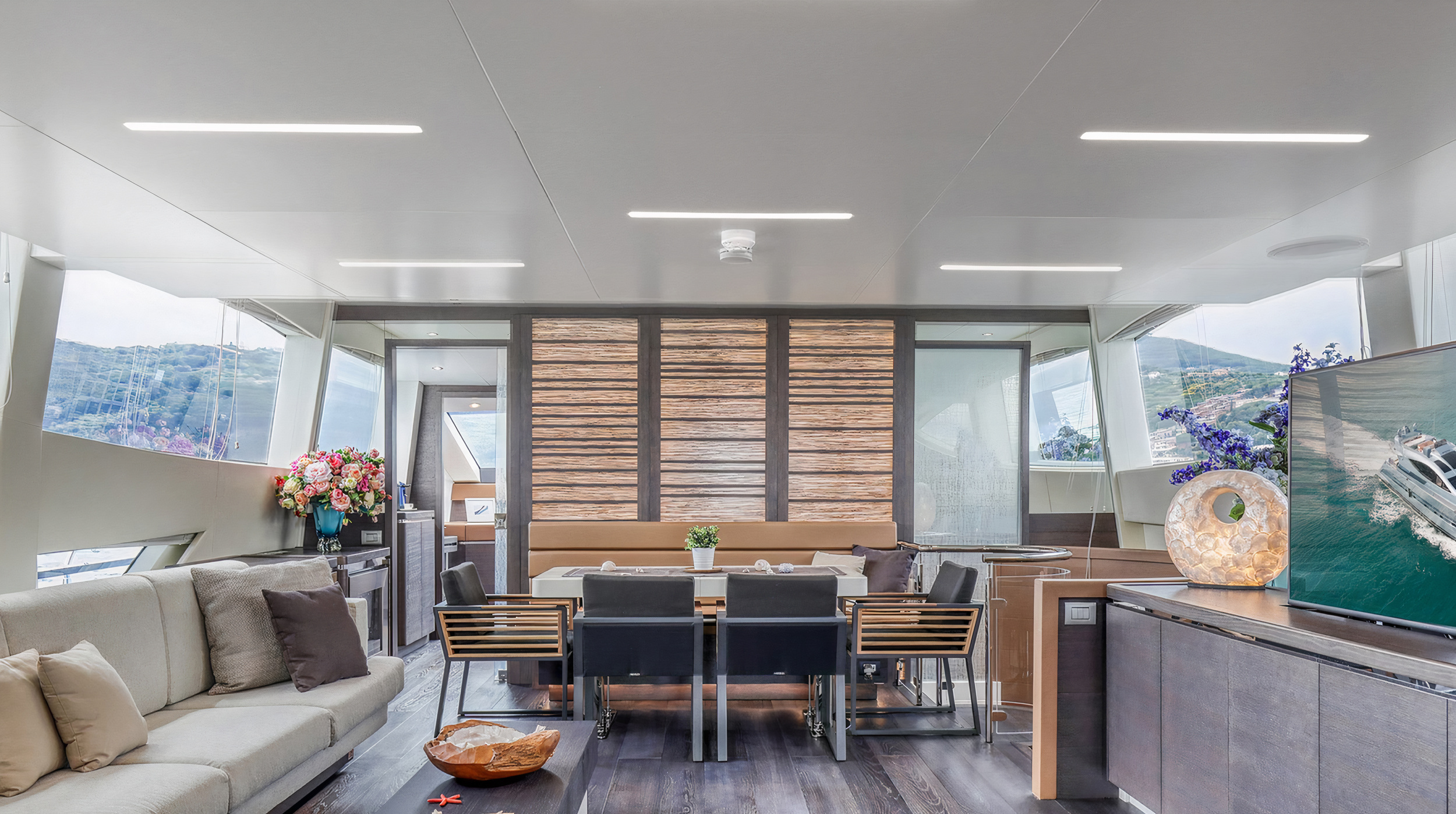 Gallery of Exterior Furniture in Motor Yacht 55FIFTYFIVE 6