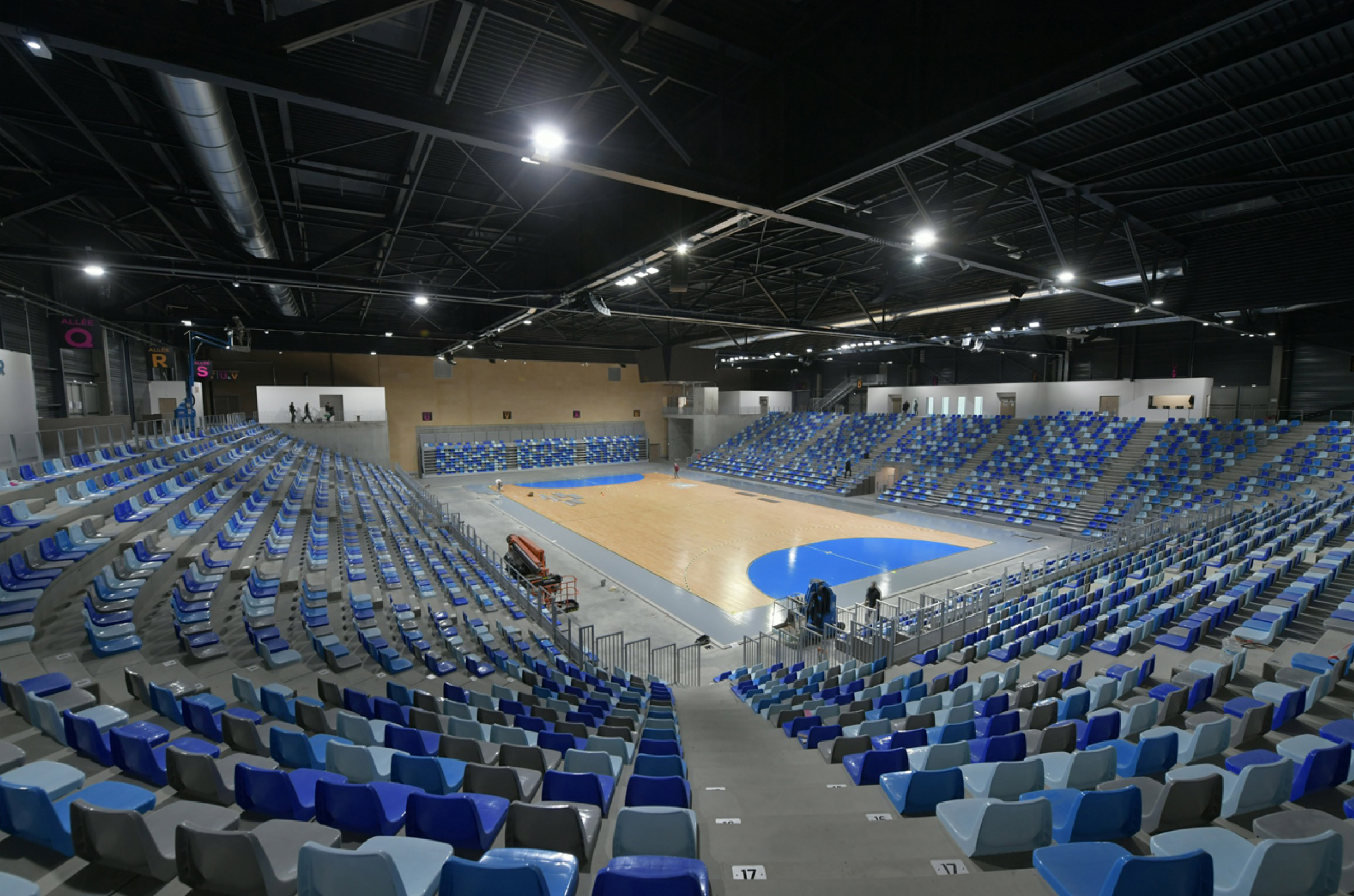 Gallery of Backrest Shell Stadium Seat in Glaz Arena - 4