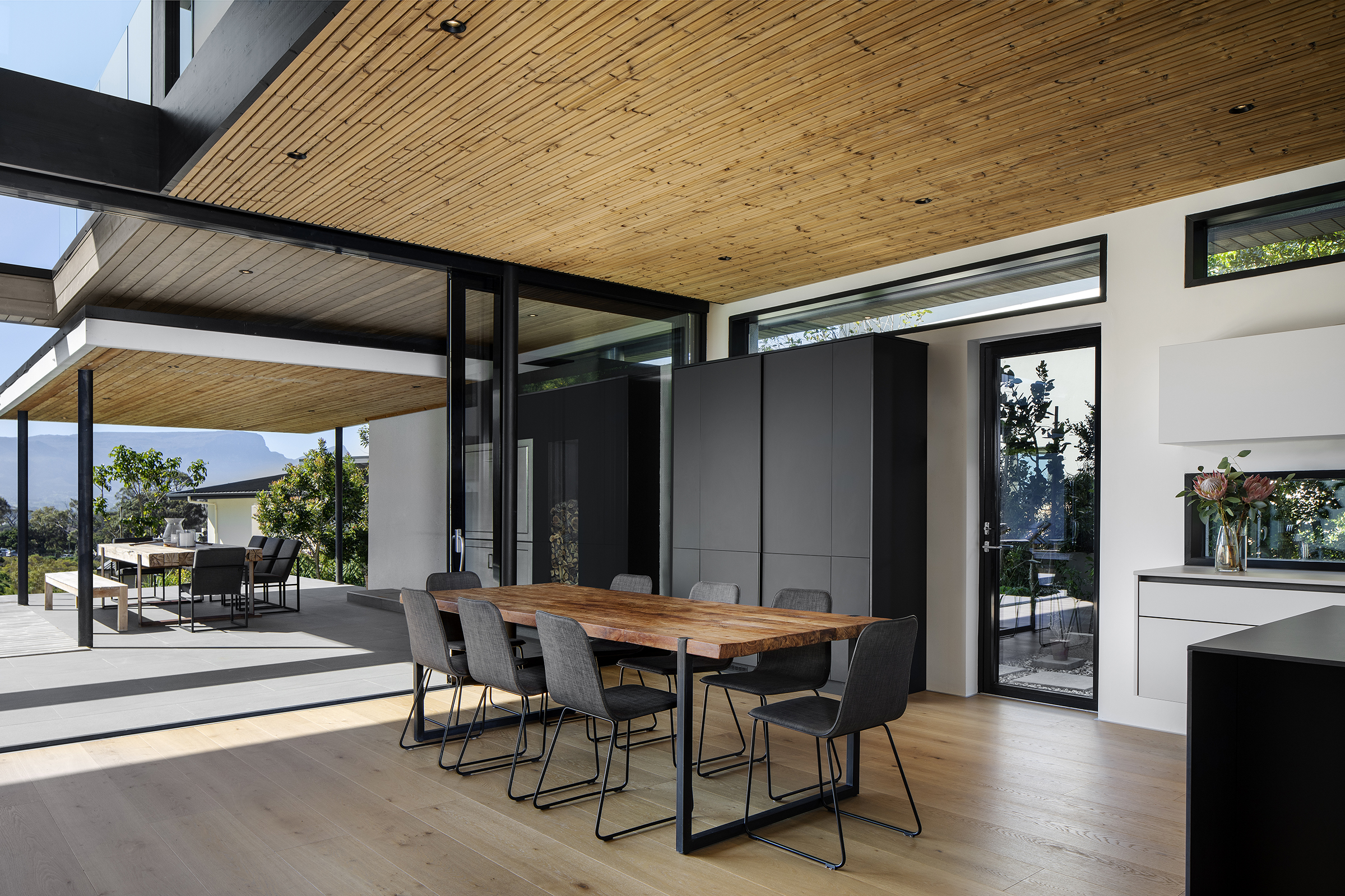 Galeria de Madera termotratada Thermowood para interior - 11