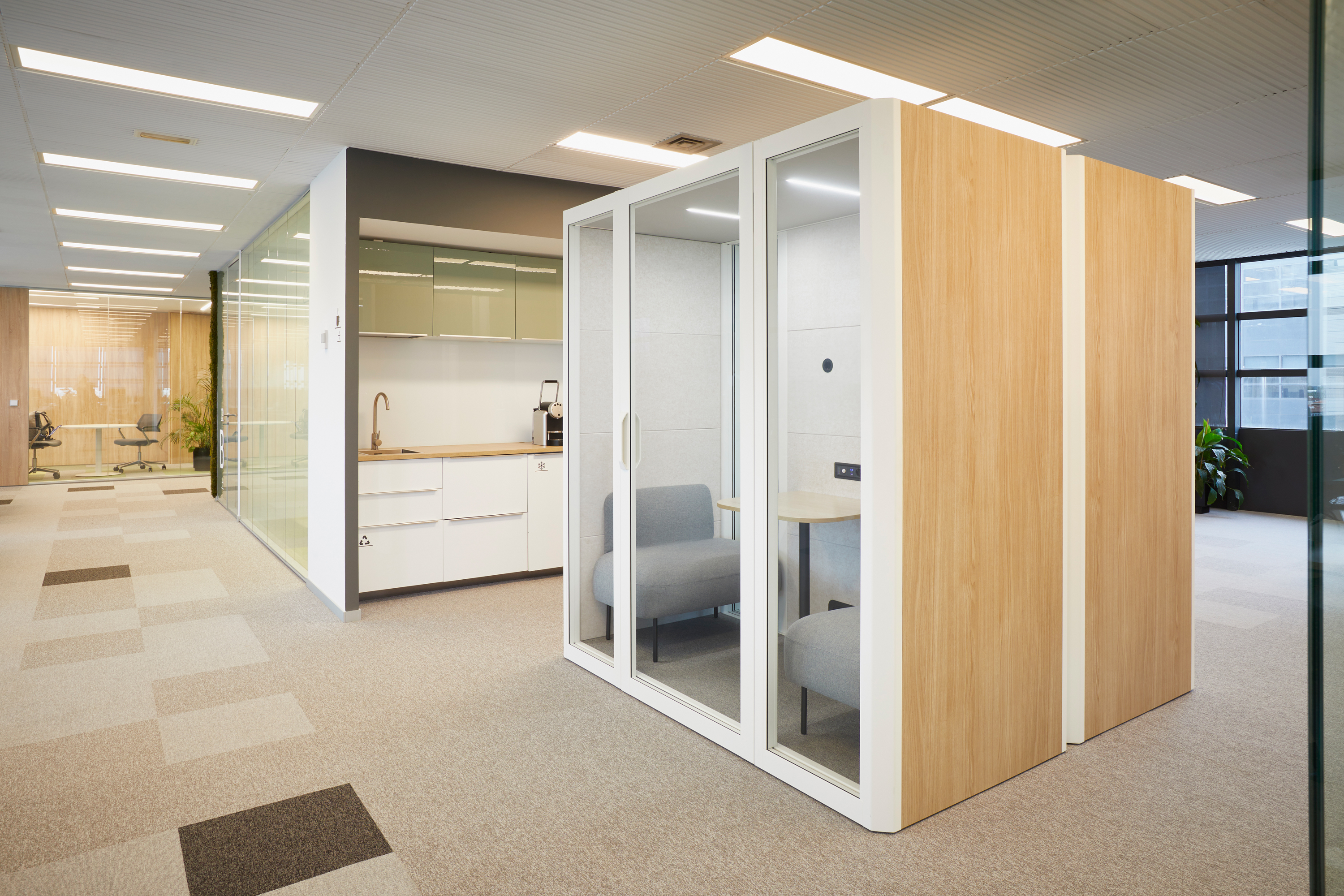 Naviline Workspaces Gallery of Transformative Workspace at Nextlane HQ - 3