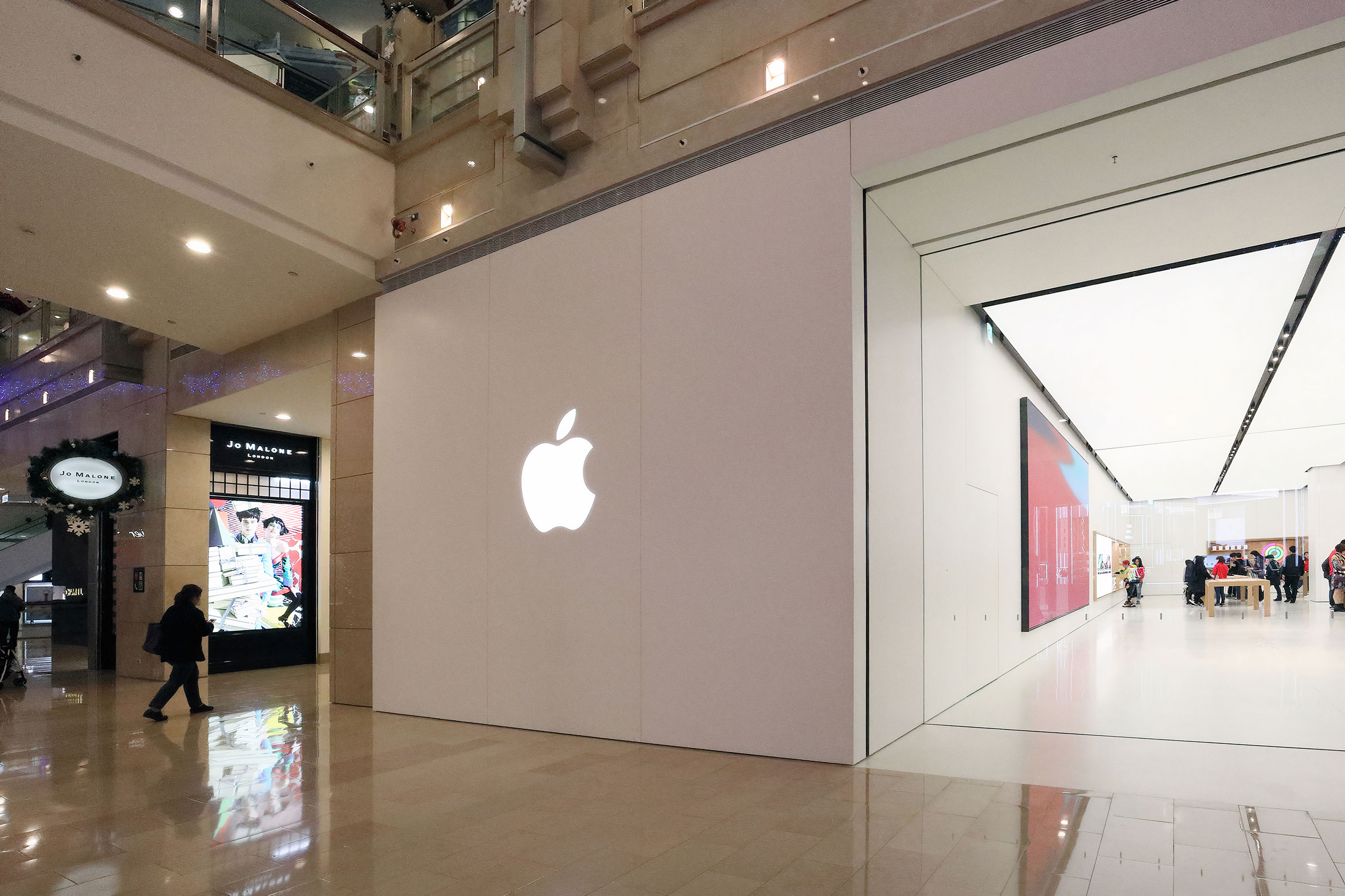 Gallery of GFRC Cladding for Flagship Store in Taipei - 2