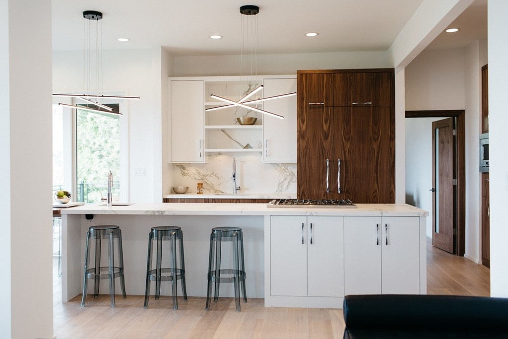 Gallery of Interior Cladding in Kitchen Projects - 15