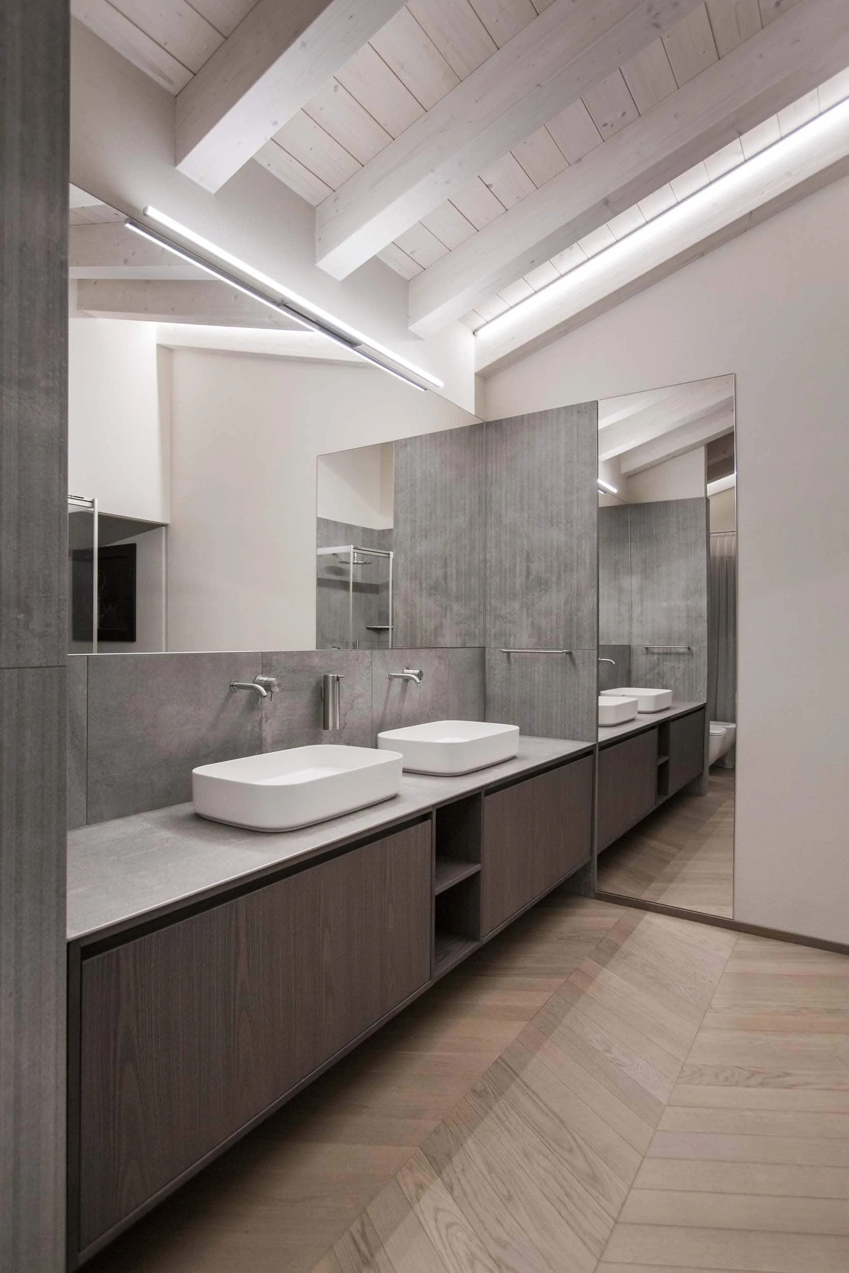 Picture of Gallery of Interior Lighting in Penthouse Apartment - 15