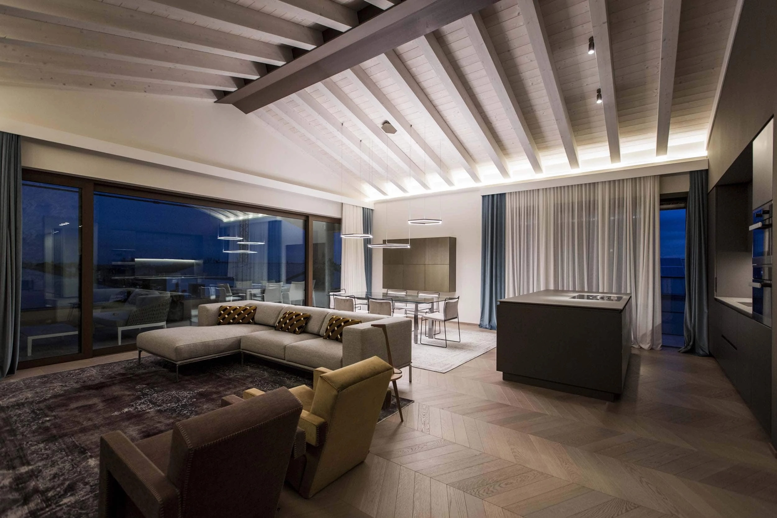 Off The Grid Apartment / DOT - ArchDaily - Grid Free Lighting Penthouse Apartment