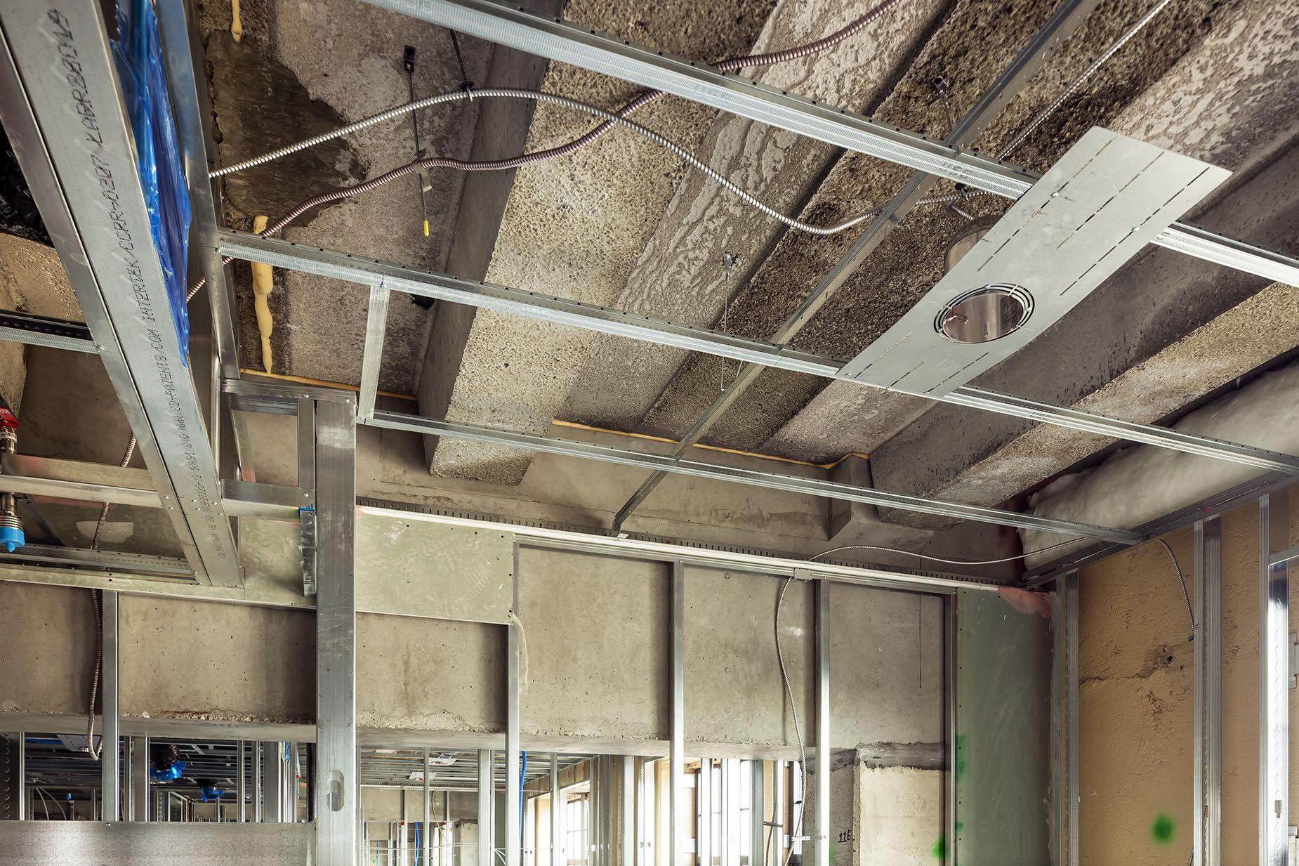 Gallery of Suspension Ceilings at Stanford University Residencies - 4