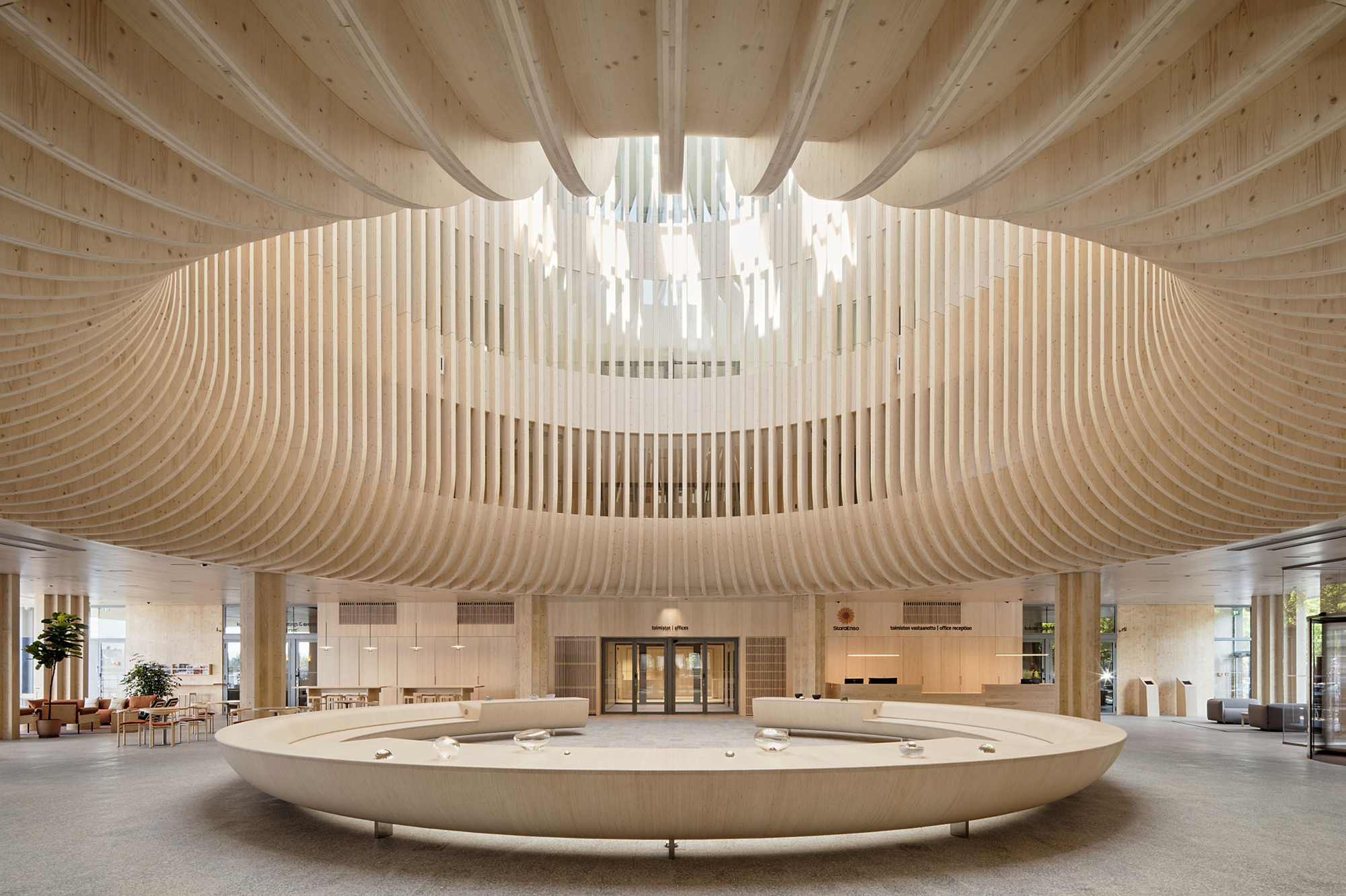 Mashhur aktrisalar porno filmlarda suratga tushishgan Ginna din porno