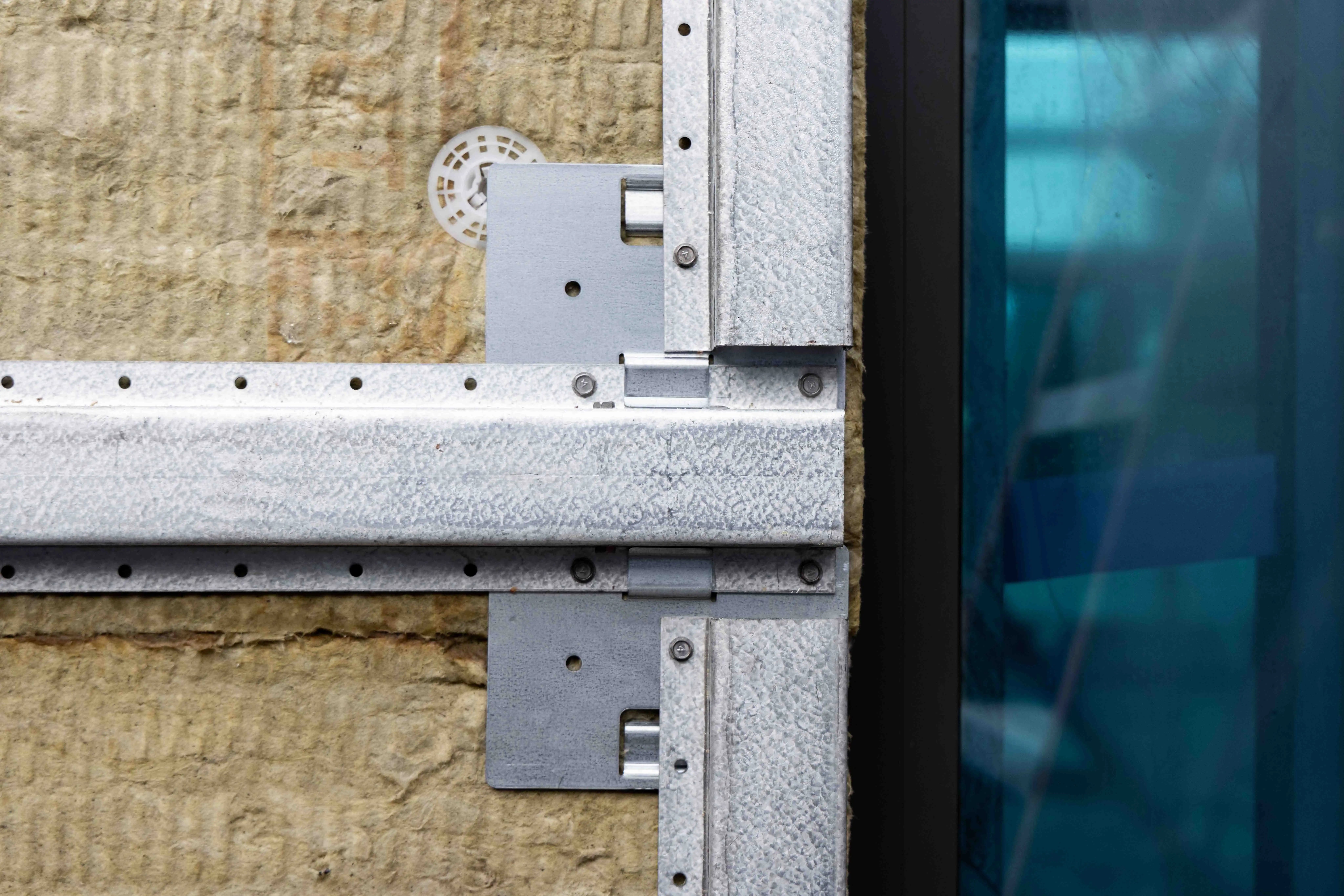 Exterior Cladding Attachment Gallery of Cladding Attachment System - HITCH™ - 1