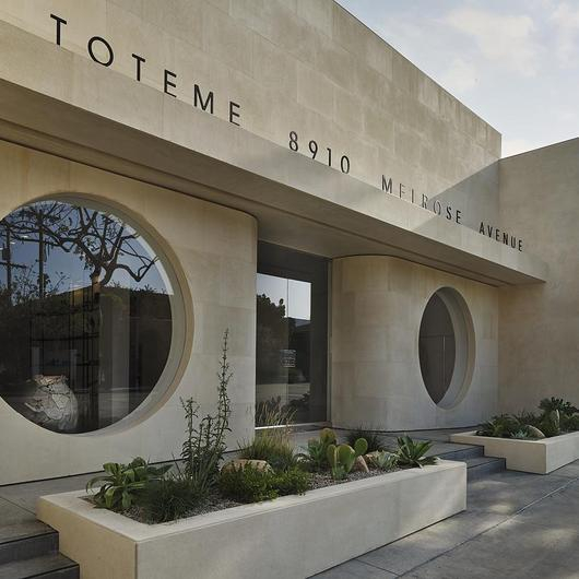 Limestone Cladding at Toteme Shop / PIMAR - Italian Limestone Specialist