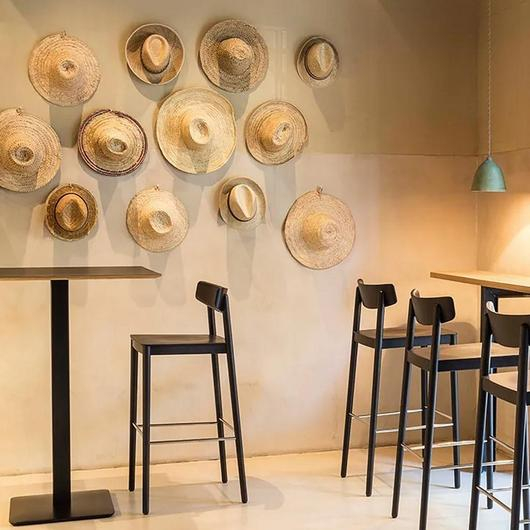 Bar Tables - High Tables / Andreu World