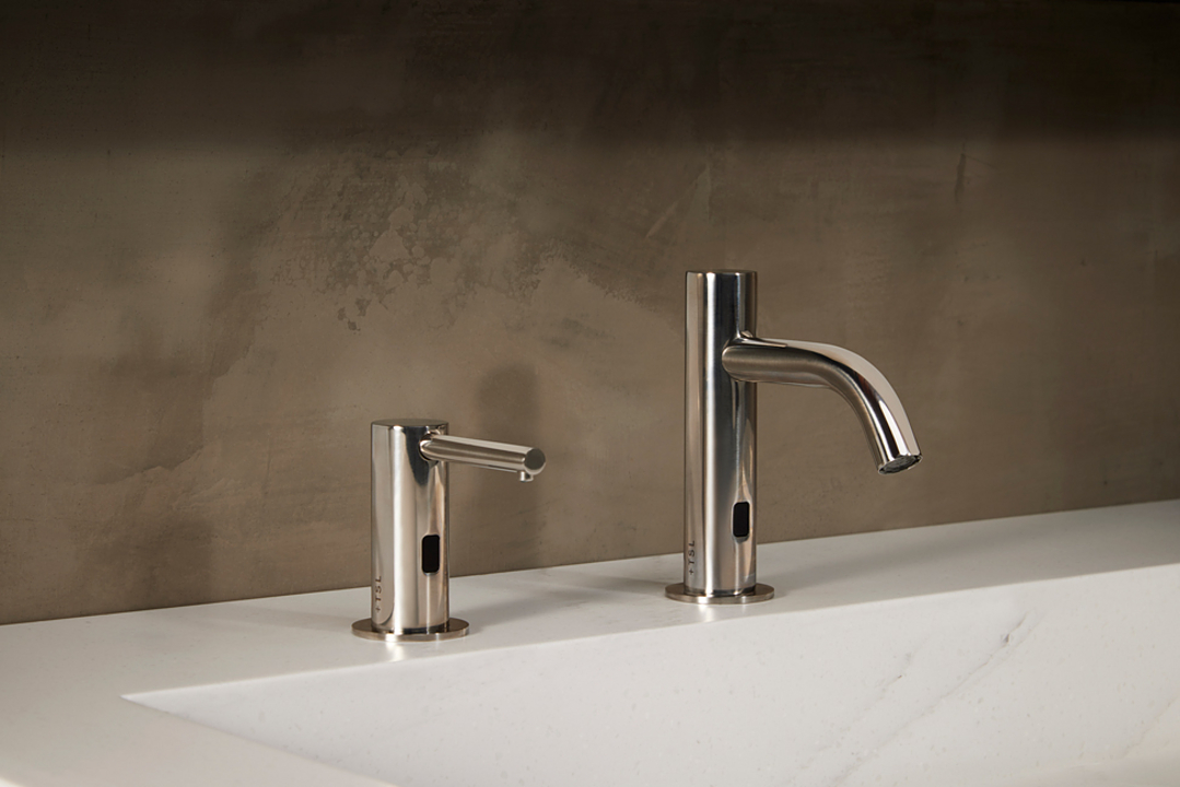 Sensor Deck-Mounted Faucet - TSL.990 from The Splash Lab
