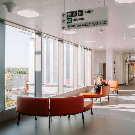 Easy-to-Clean ceilings for New Hvidovre Hospital / DAMPA
