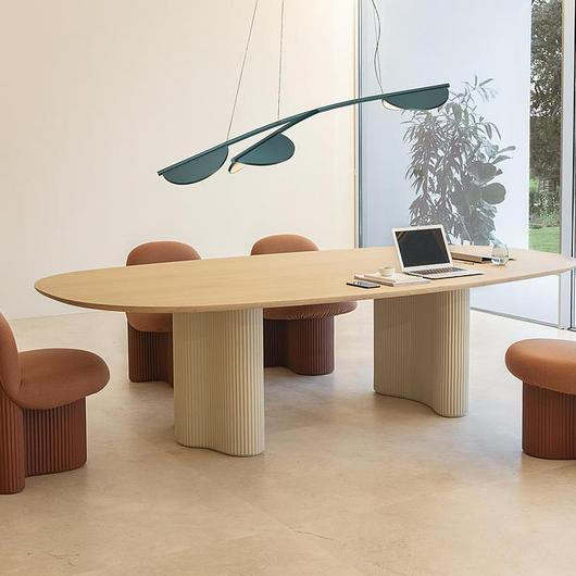 Dining Tables / Andreu World