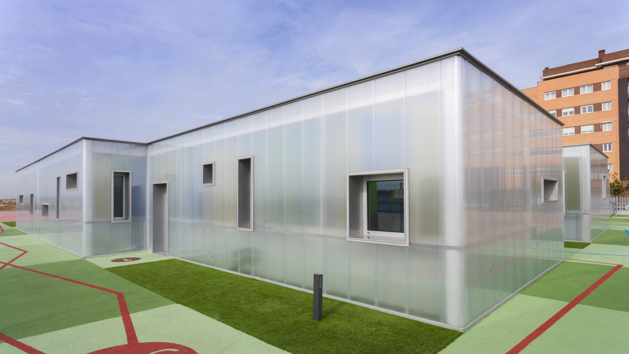 Gallery of Translucent Building Elements - 7