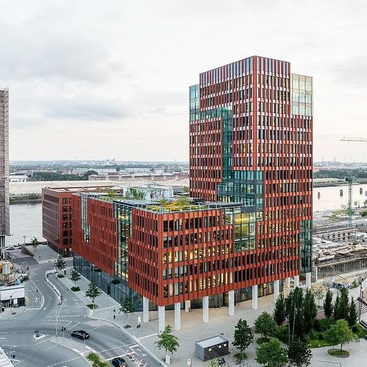 Modular Tile Facade at the Edge ElbSide / MOEDING