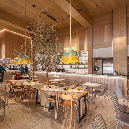 Revestimiento ripado Carvalo en Restaurante Margó / Masisa®