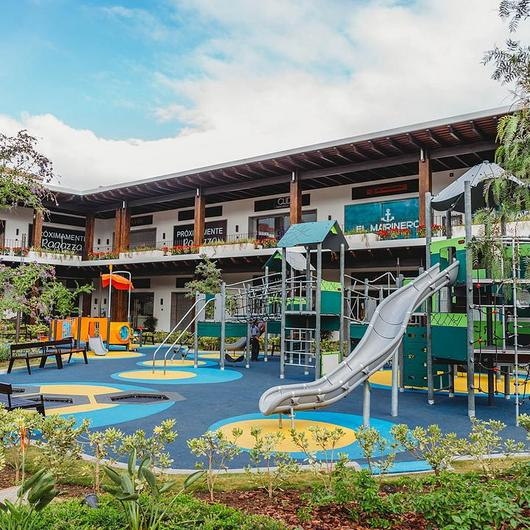 Juegos Sustentables en Plaza Telares, Guatemala / KOMPAN