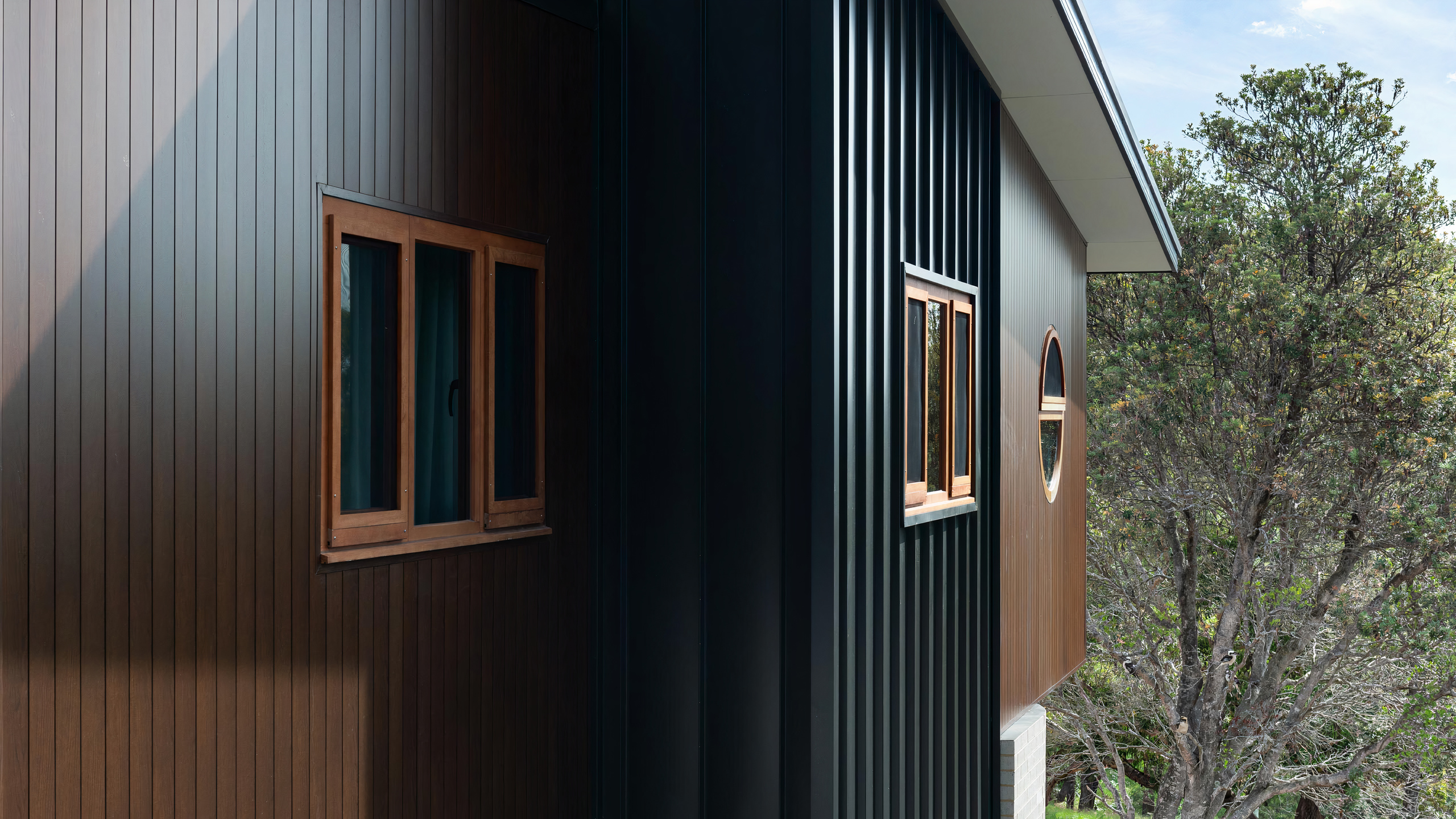 Gallery of Interlocking Boards for Cladding - 1