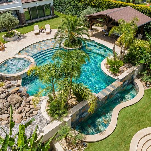 Porcelain Pool Tiles in Villa Project / SERAPOOL