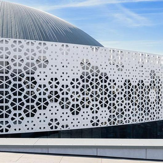 Geometric HIMACS Façade for Urania Arena / HIMACS