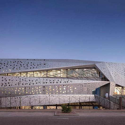 Fire Retardant ACM Panels - etalbond®FR