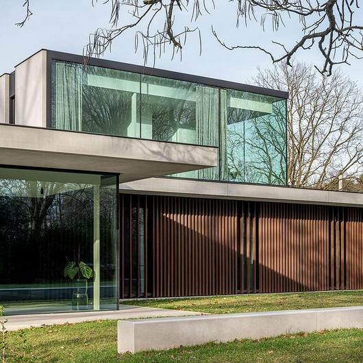 Minimal Window Frames in House R IN B / Orama Minimal Frames