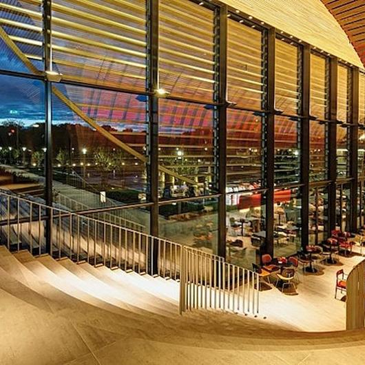 Sistema de perfiles para fachadas - VISS Basic / Dialum