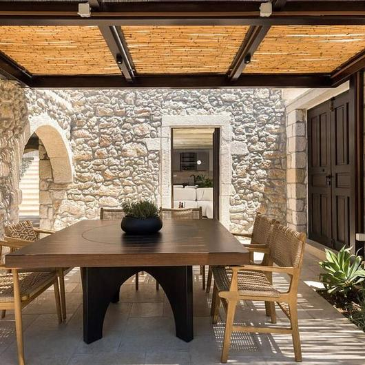 Custom Wood Solutions in Villa Gerani / TSIGENIS WOODCRAFT