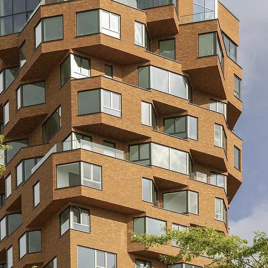 Thermal Brick Facade at De Puls Amsterdam / Sto
