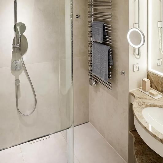 Drainage Solutions at the Hamburg Grand Elysée / Dallmer