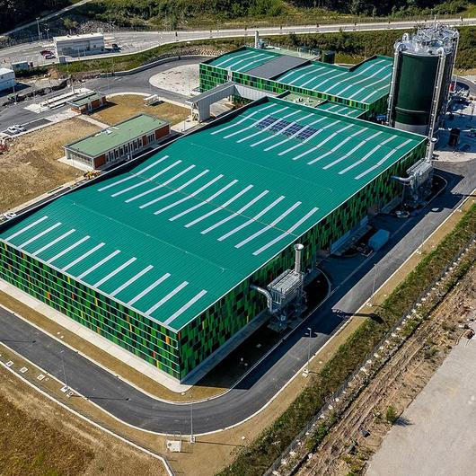 Metal Roof Systems - Insulated Roof Sandwich Panel / Europerfil