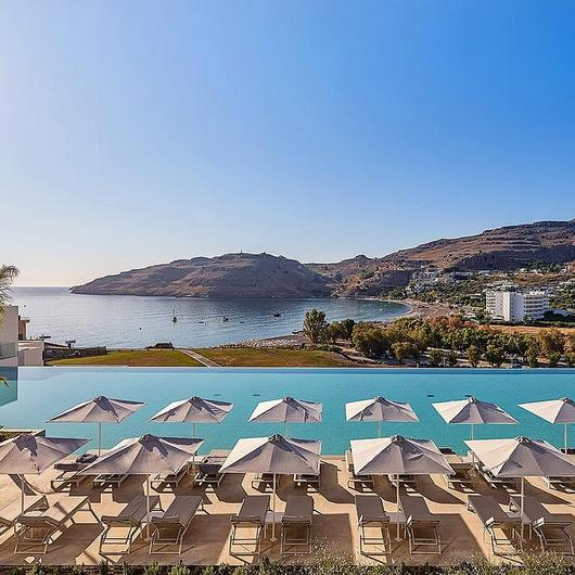 Porcelain Stoneware in Lindos Grand Resort / Cerámica Mayor