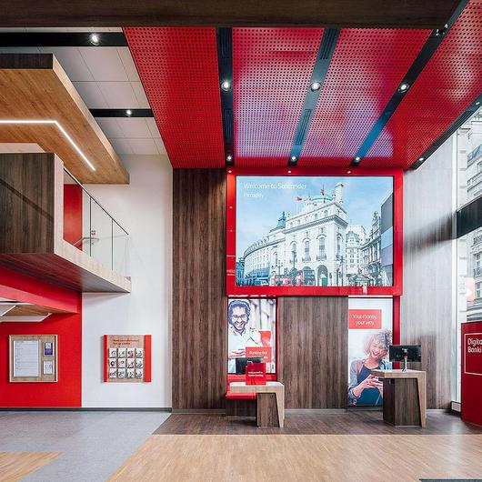 High-gloss Finishes at London Santander Bank /  ALVIC