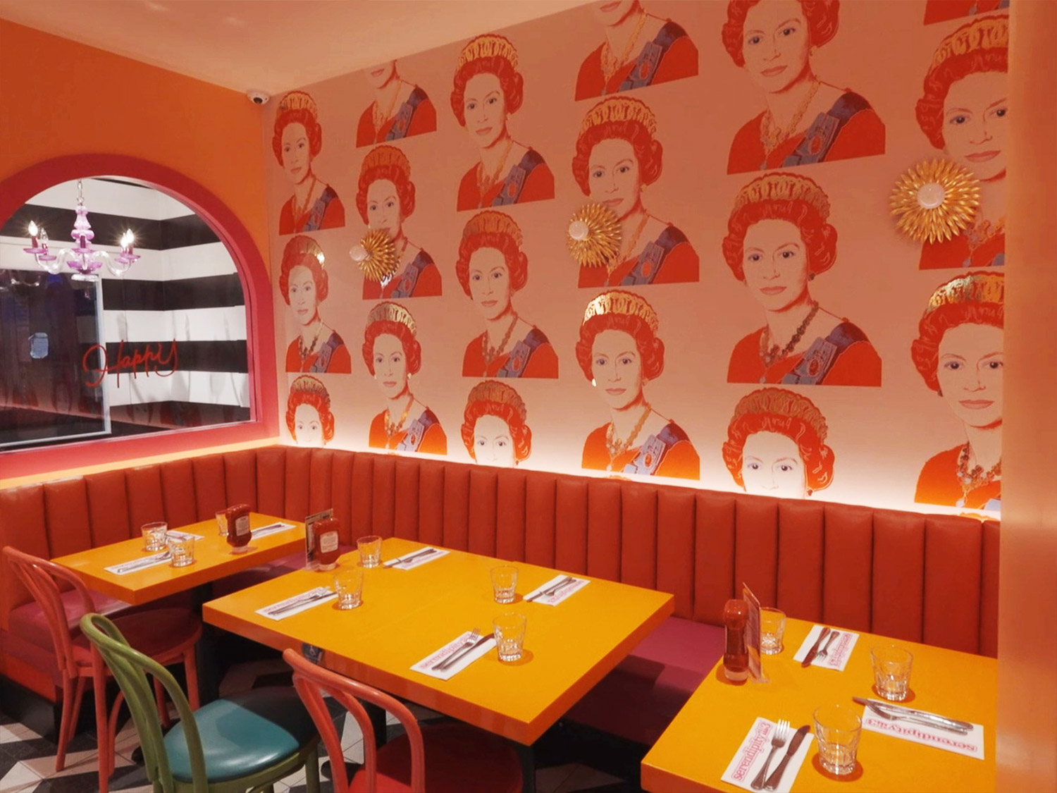 Gallery of Colorful HPL Surfaces in New York's Serendipity 3 - 6