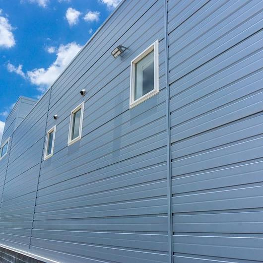 Paneles aislantes en Planta Sambo Motors / Kingspan México 