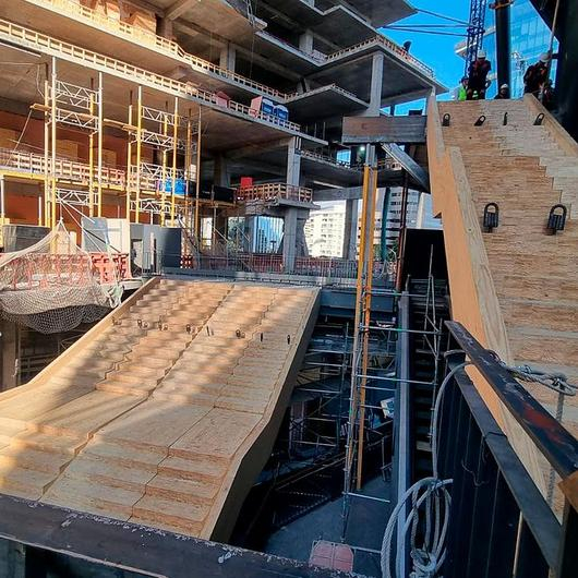 Madera laminada en Mercado Urbano Tobalaba / Arauco