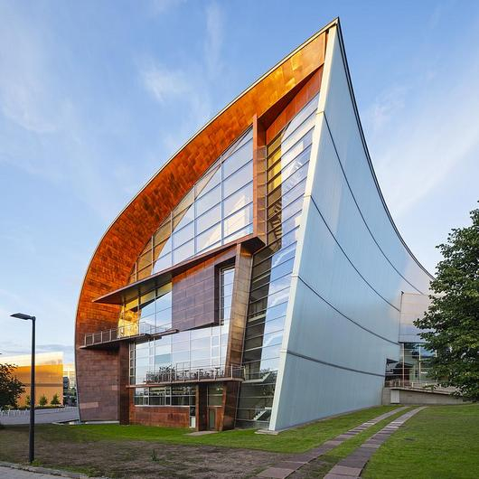 Profiled Glass at Kiasma Museum / Lamberts
