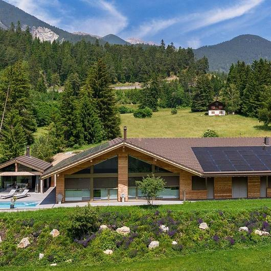 Roller Blinds at Alpine Residence / Schenker Storen