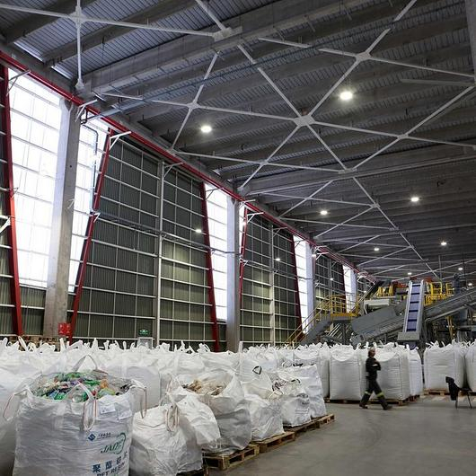 Panel Danpal® en Planta Re-Ciclar Coca Cola / DVP